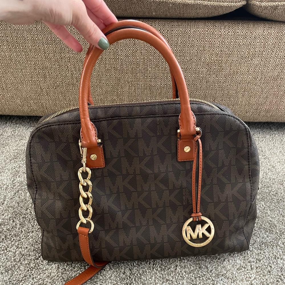 Micheal kors purse